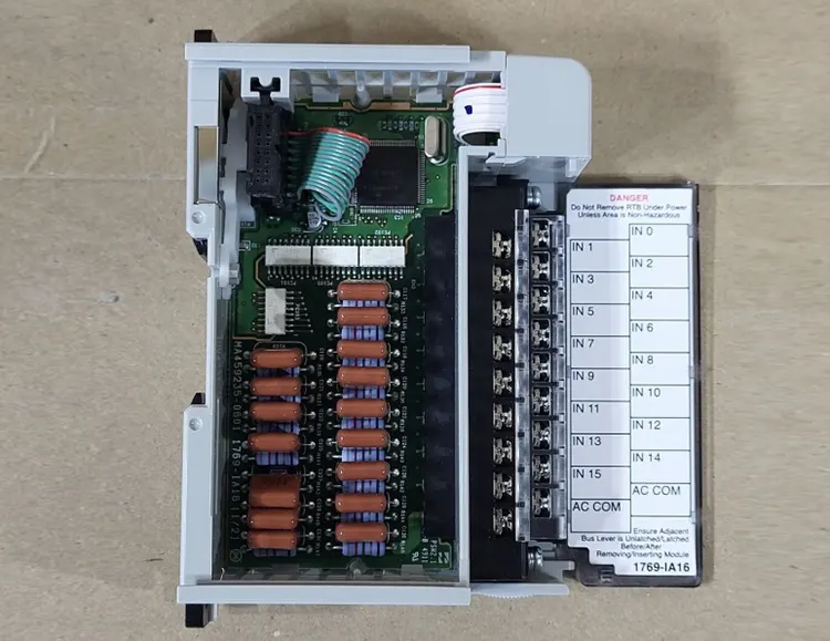 Programabilni logički kontroler temelj je industrijske automatizacije